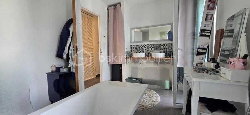 Maison - 165 m² - 6 pièces