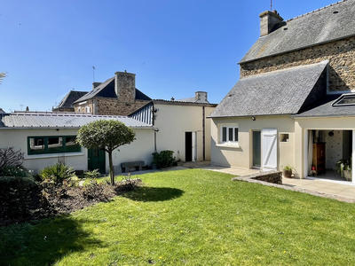 Maison - 177 m² - 8 pièces