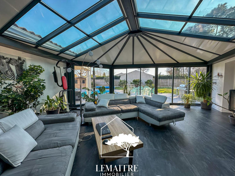 Maison - 174 m² - 5 pièces