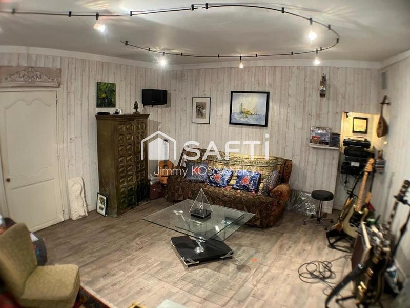 Maison - 247 m² - 7 pièces