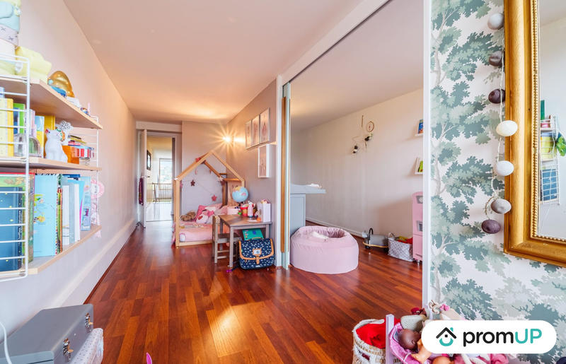 Appartement - 105 m² - 4 pièces