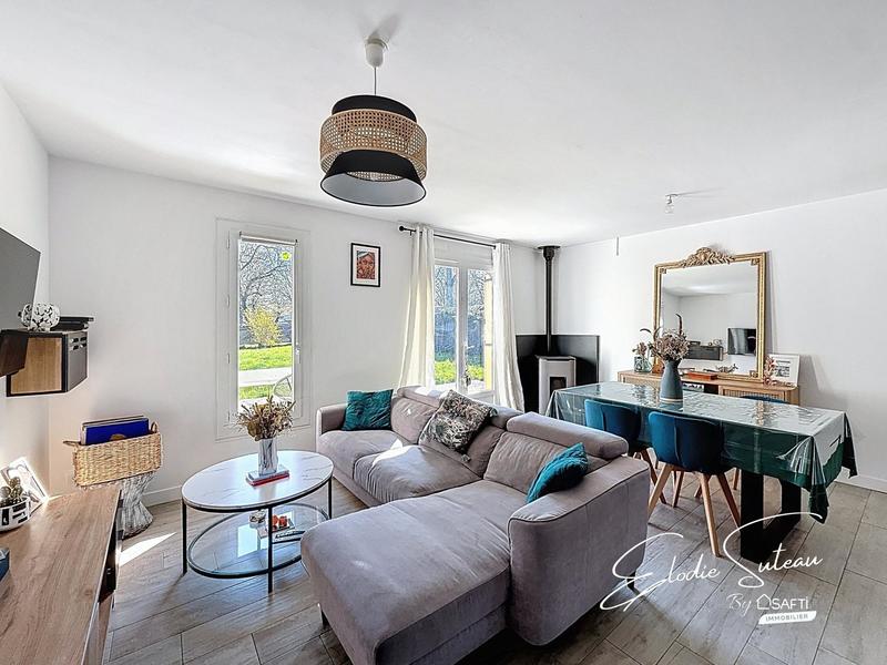 Maison - 97 m² - 6 pièces