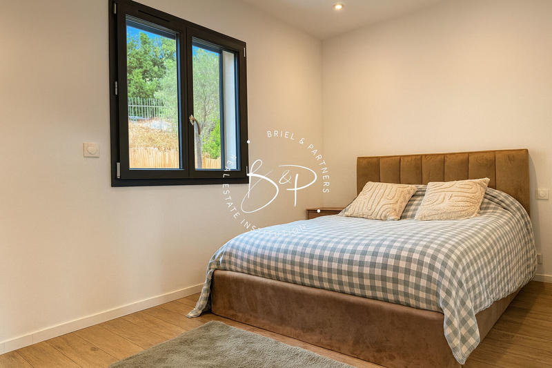 Maison - 99 m² - 4 pièces