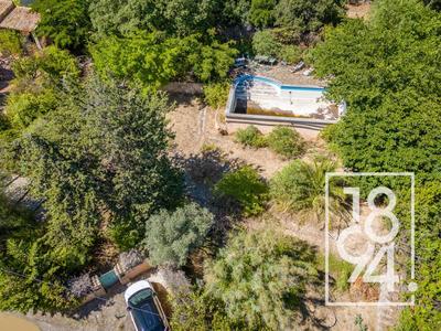 Terrain constructible - 1 000 m²