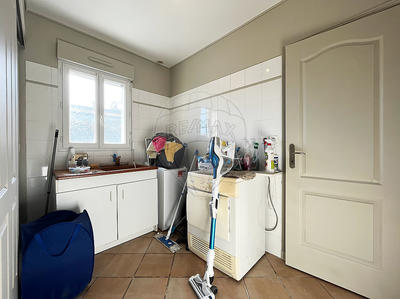 Maison - 207 m² - 8 pièces