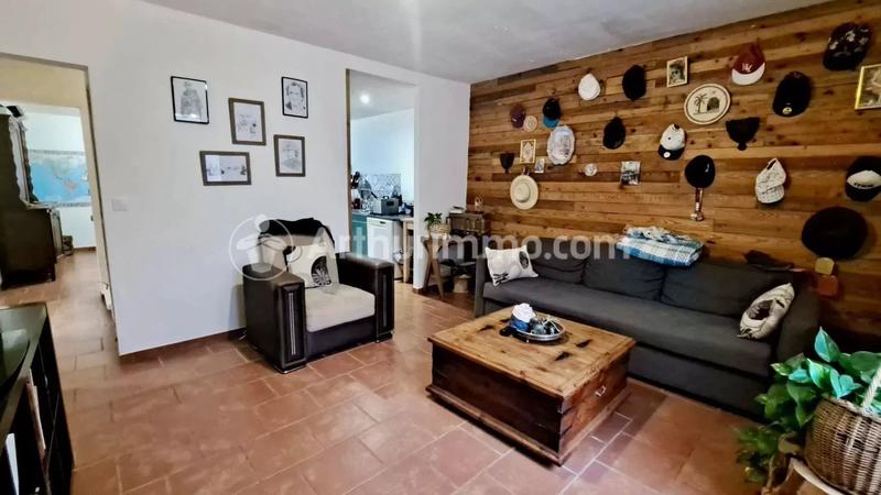 Maison - 181 m² - 8 pièces