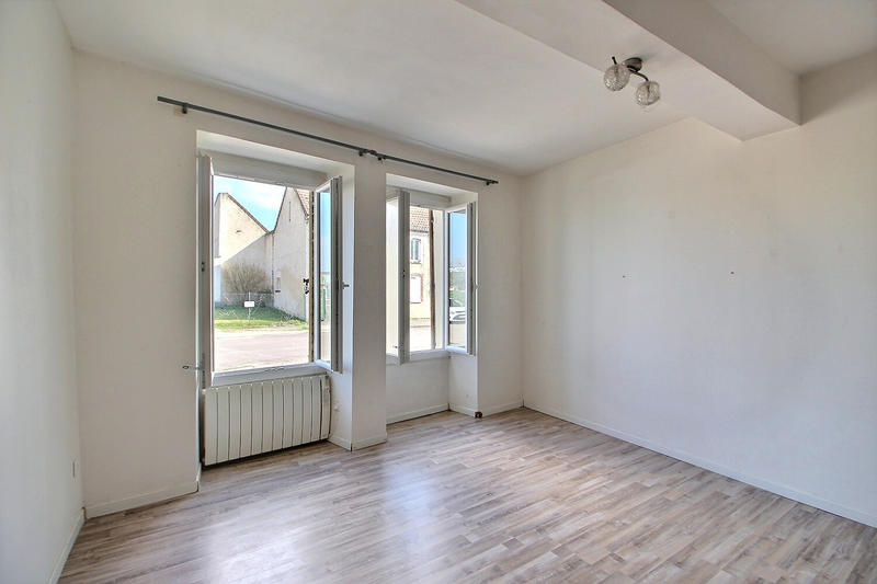 Maison de village - 70 m² - 3 pièces
