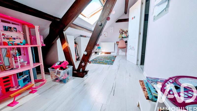 Maison - 199 m² - 7 pièces