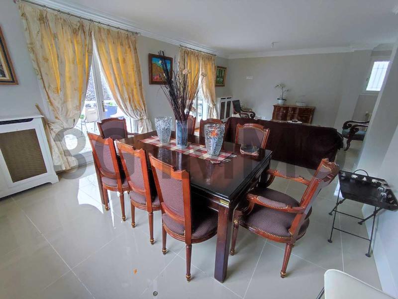 Maison - 138 m² - 7 pièces