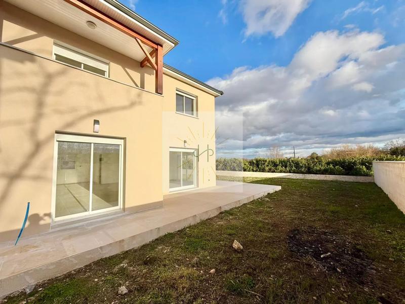 Maison - 130 m² - 4 pièces