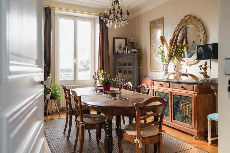 Maison - 290 m² - 12 pièces