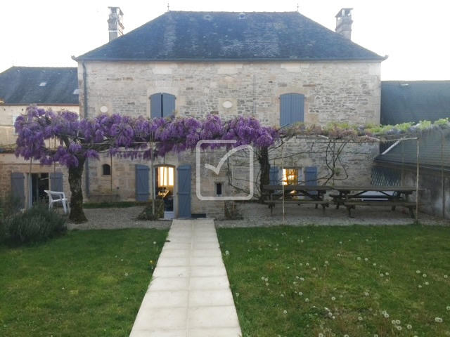 Maison - 171 m² - 8 pièces