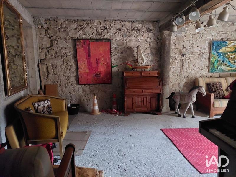 Maison - 200 m² - 9 pièces