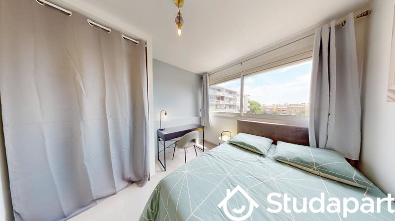 Chambre - 11 m² - 1 pièce