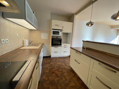 Appartement - 83 m² - 2 pièces