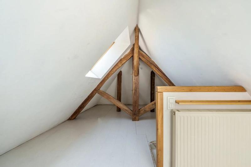 Maison - 201 m² - 9 pièces