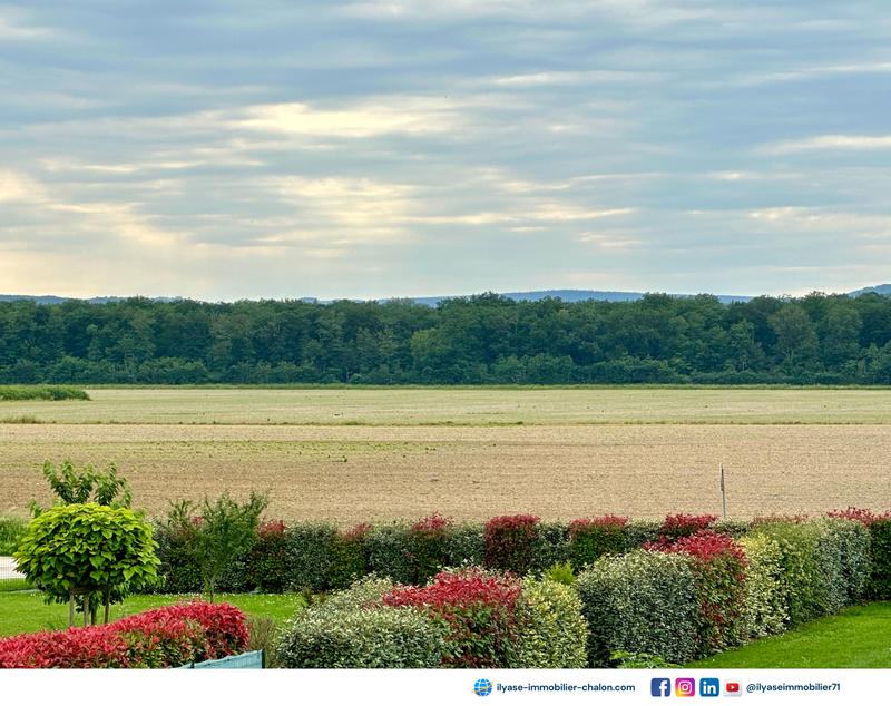 Maison - 225 m² - 7 pièces