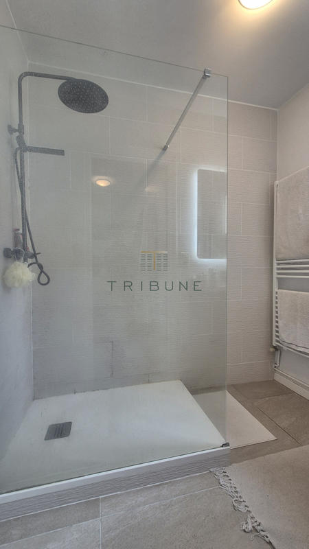 Appartement - 81 m² - 3 pièces