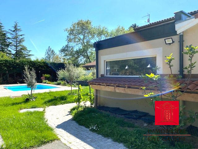 Villa - 121 m² - 6 pièces