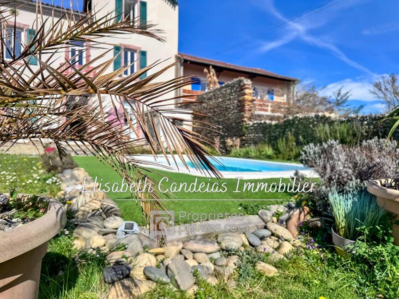 Maison - 187 m² - 5 pièces