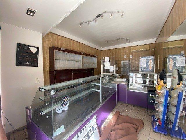 Local commercial - 140 m²