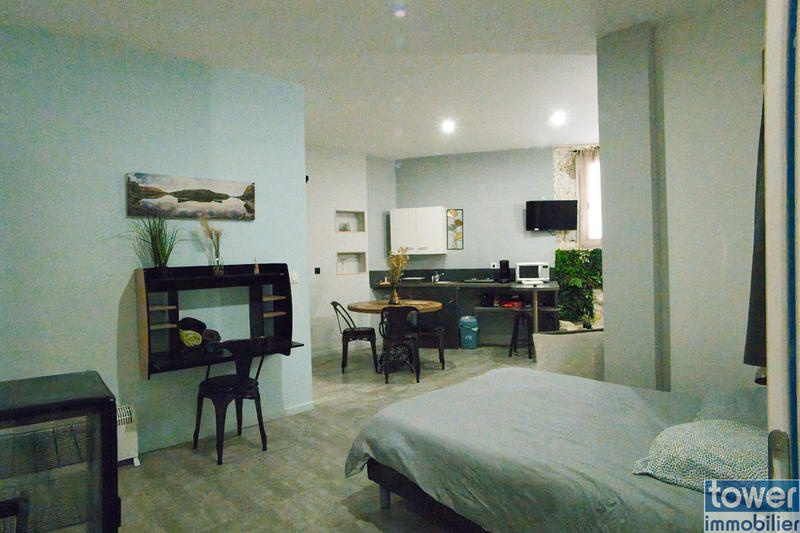 Maison - 343 m² - 10 pièces