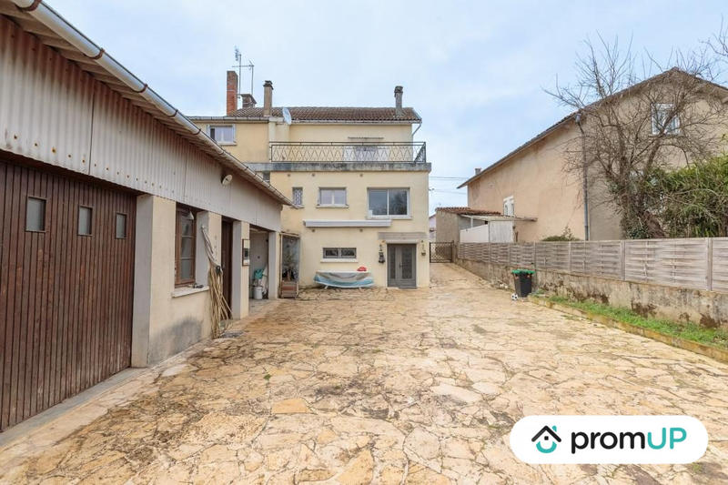 Maison - 185 m² - 7 pièces