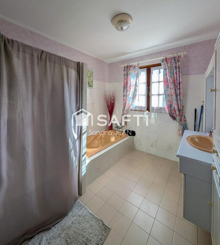 Maison - 143 m² - 5 pièces