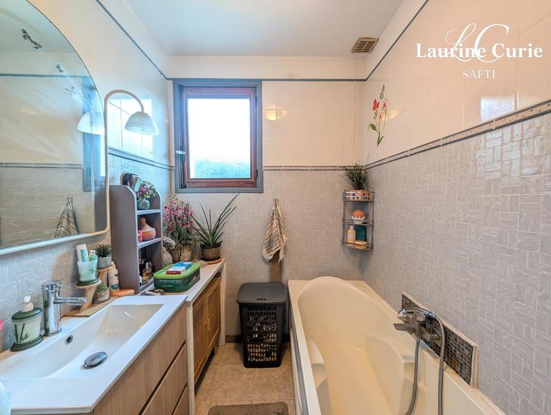 Maison - 133 m² - 5 pièces