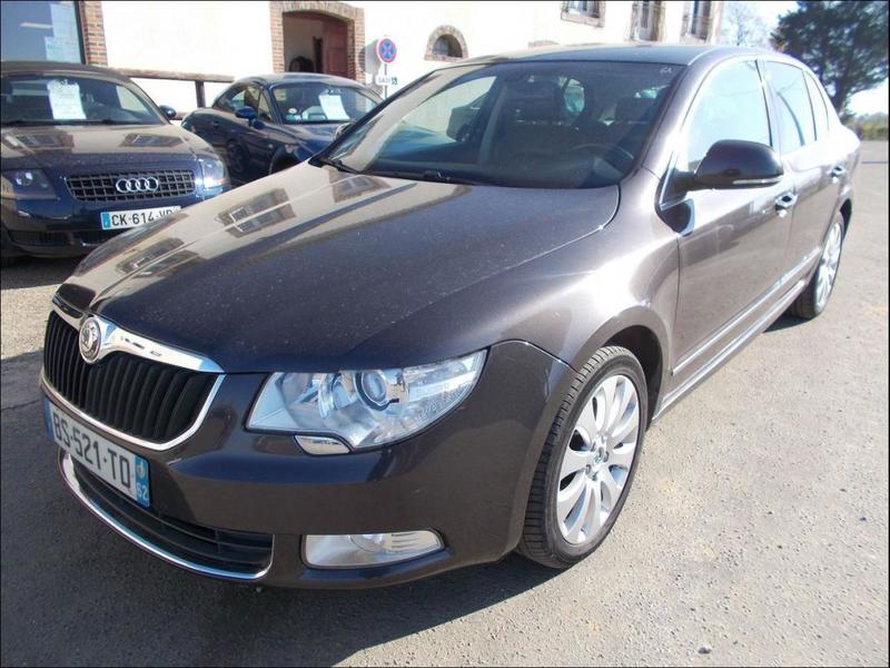 Skoda Superb Praha 2.0 Tdi 140 Cv