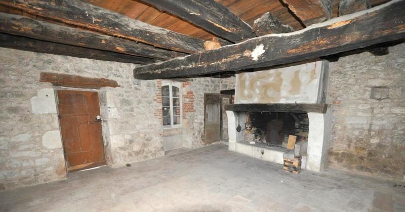 Maison - 288 m² - 12 pièces