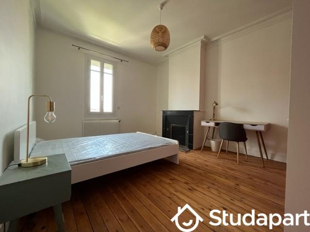 Chambre - 9 m² - 1 pièce