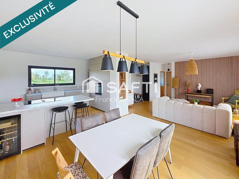 Maison - 100 m² - 4 pièces