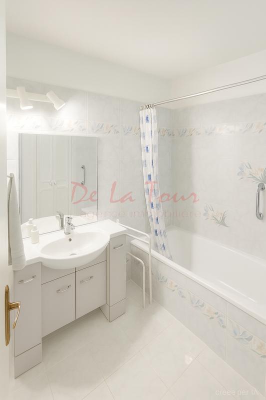 Appartement - 90 m² - 4 pièces