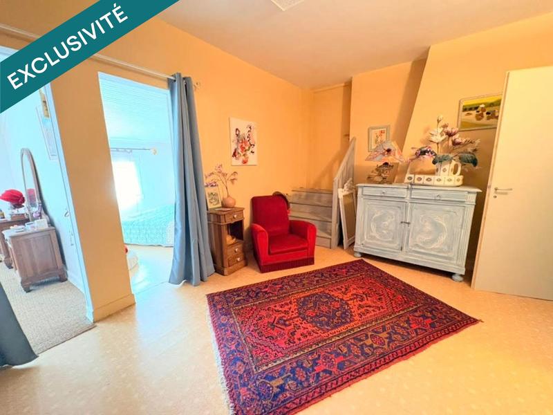 Maison - 213 m² - 7 pièces