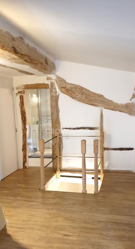 Propriété - 220 m² - 7 pièces