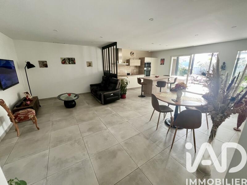 Maison - 105 m² - 3 pièces