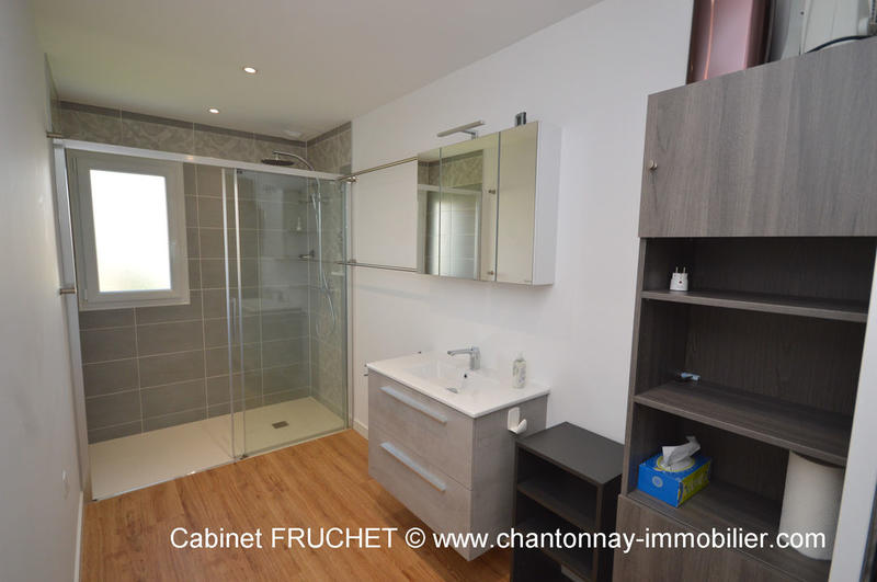 Maison - 92 m² - 4 pièces