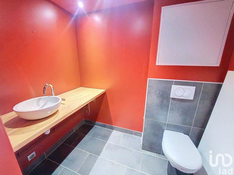 Local commercial - 204 m² - 10 pièces