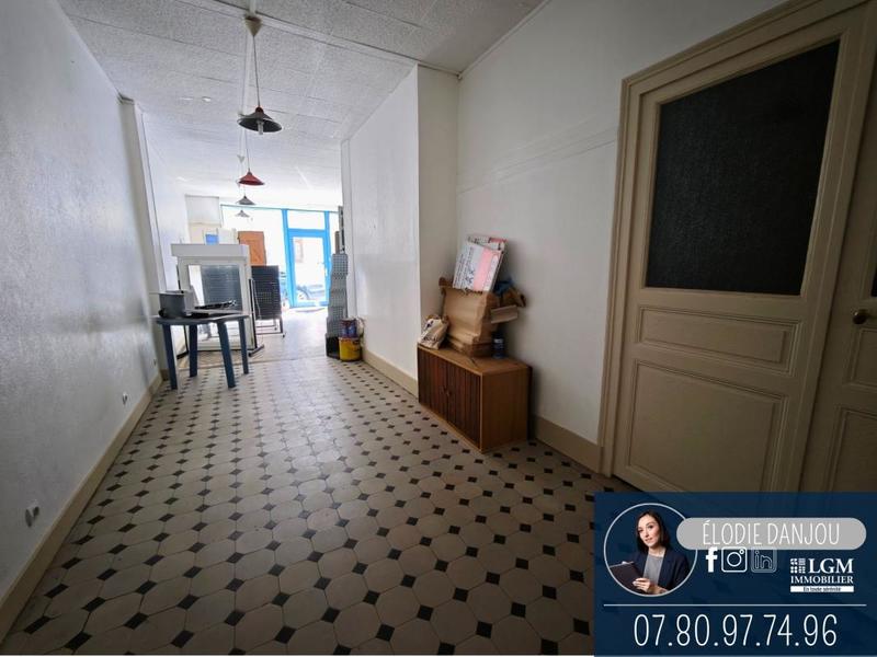 Maison - 223 m² - 7 pièces