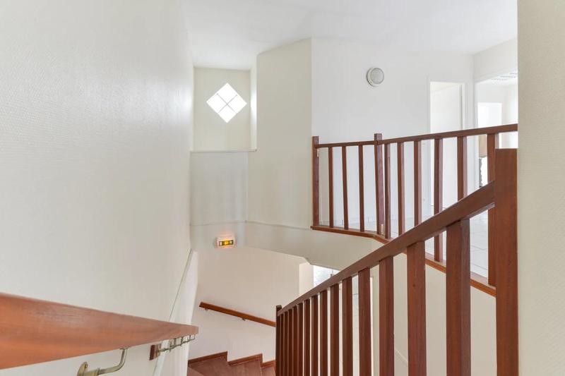 Maison - 162 m² - 6 pièces