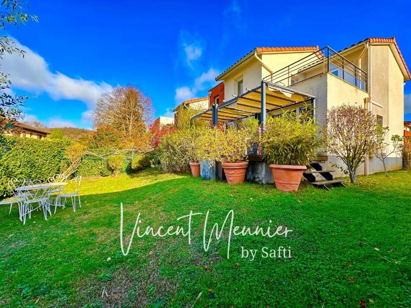 Maison - 105 m² - 5 pièces