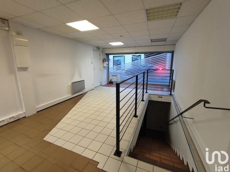 Local commercial - 213 m²