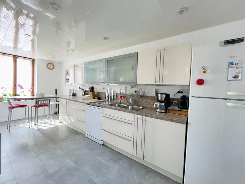 Maison - 175 m² - 7 pièces