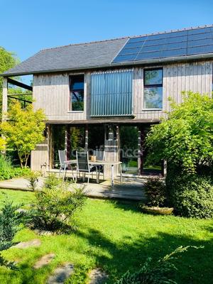 Maison de bois - 140 m² - 9 pièces