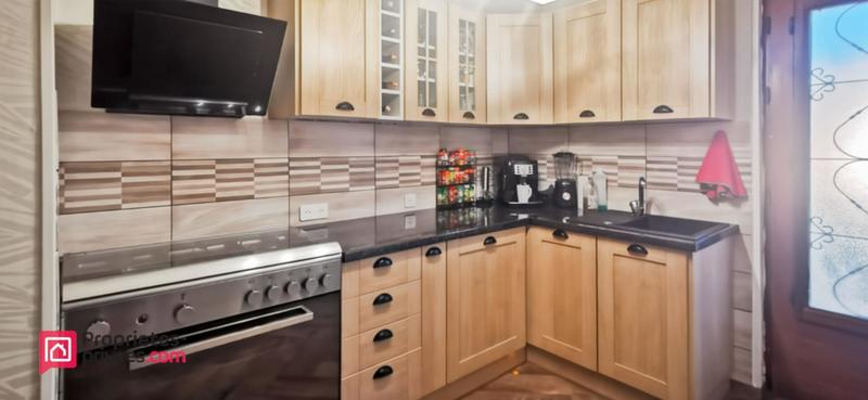 Maison - 93 m² - 5 pièces