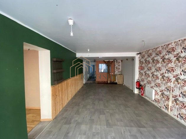 Local commercial - 72 m² - 2 pièces