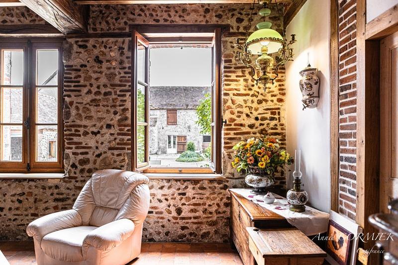 Maison - 245 m² - 7 pièces