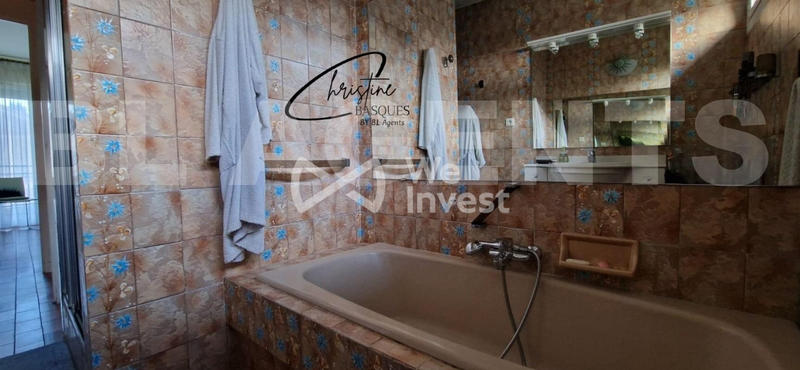 Maison - 90 m² - 5 pièces