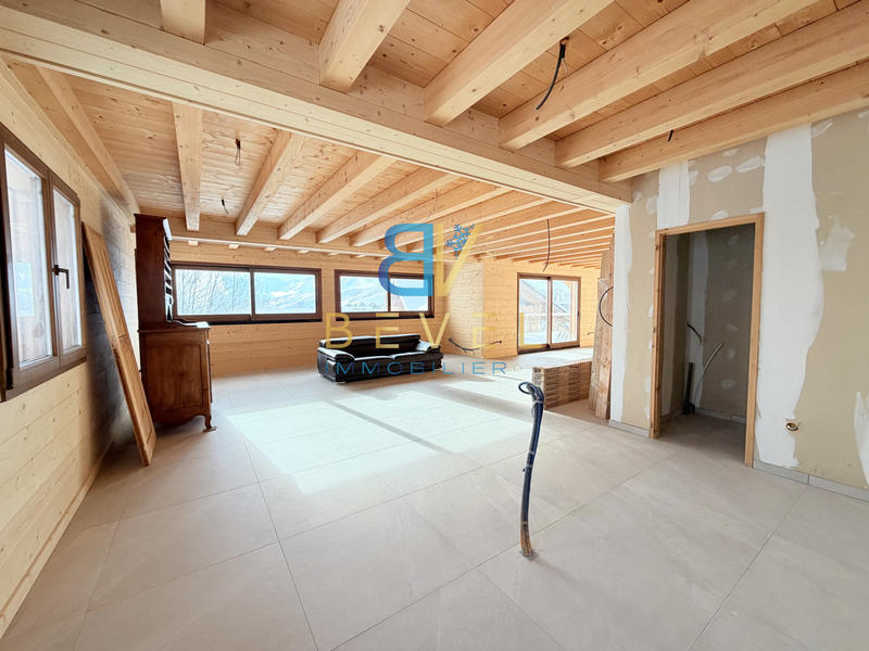 Châlet - 306 m² - 9 pièces